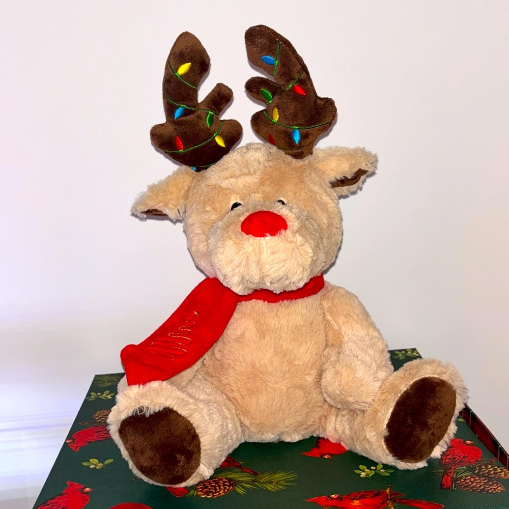 Musical plush singing jingle bell rock